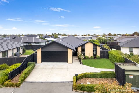 92 Sunline Avenue, Lincoln, Lincoln