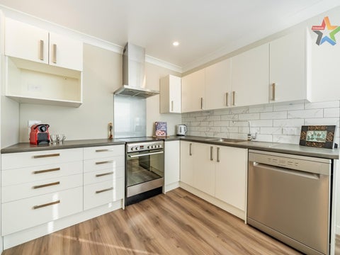146 Wainuiomata Road, Wainuiomata, Lower Hutt
