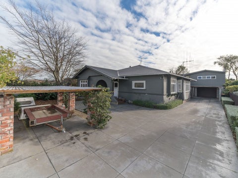 499 Featherston Street, Roslyn, Palmerston North