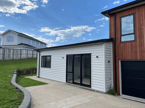 2 Whawhaki Road, Beachlands, Auckland