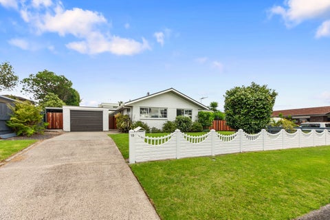 19 ENDEAVOUR Avenue, Welcome Bay, Tauranga