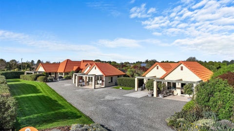 34 Beach Road, ROSS, Ross