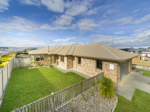 55 Peppertree Glade, Kelvin Grove, Palmerston North