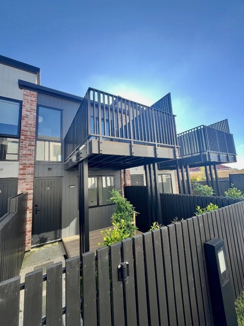 2/492B Richardson Road, Mount Roskill, Auckland