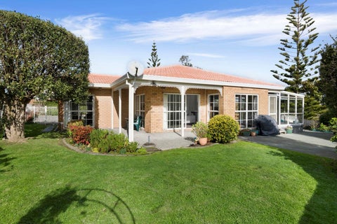 166 Lakeside Drive, Orewa, Orewa