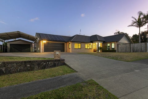 4 Lough Bourne Drive, Pukekohe, Pukekohe