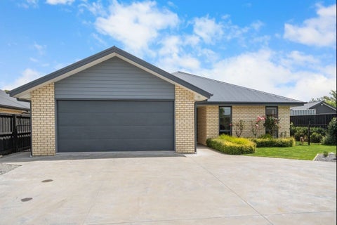 16 Cherry Avenue, Darfield, Darfield
