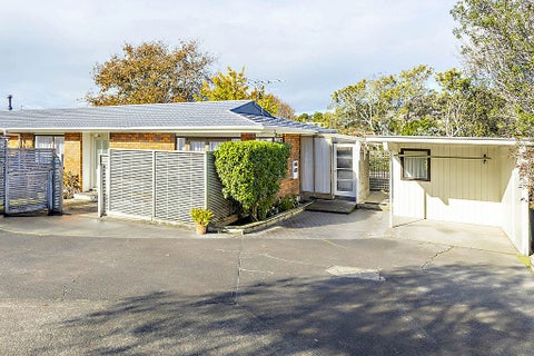 1/23 Mannering Place, Hillcrest, Auckland