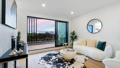 3/1090 Beach Road, Torbay, Auckland