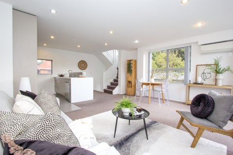5/12 Agra Crescent, Khandallah, Wellington