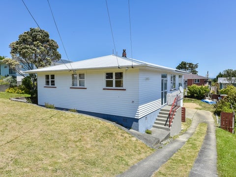 25 Turville Crescent, Newlands, Wellington