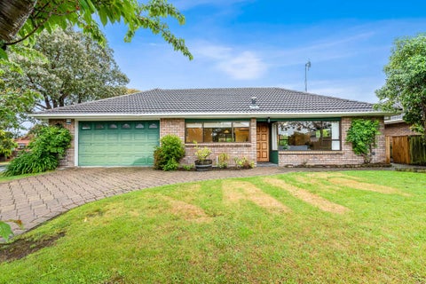 33 Chilton Drive, Paraparaumu