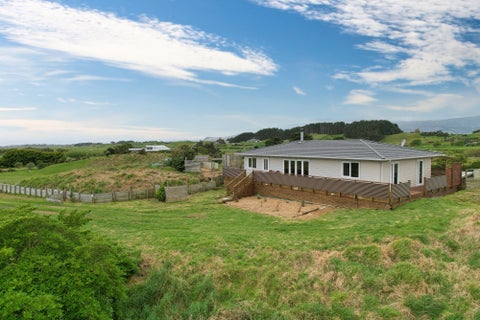 37 Sandown Road, Te Horo Beach
