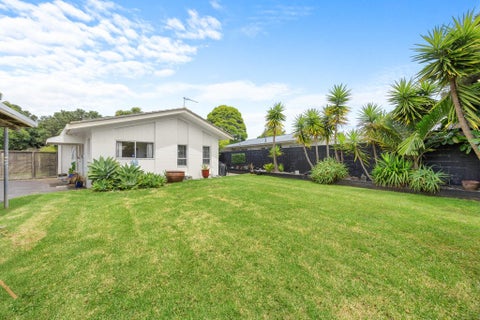2/52 Merton Road, St Johns, Auckland