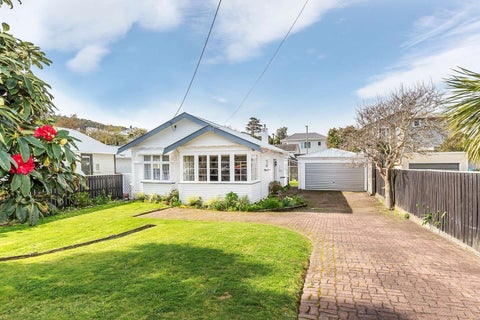 18 Parkvale Road, Karori, Wellington
