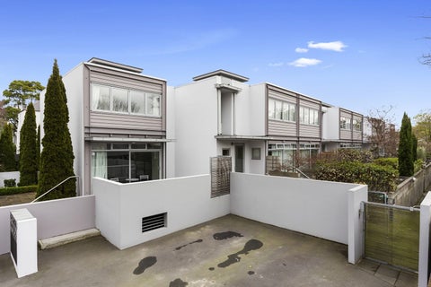 2/77 Carlton Mill Road, Merivale, Christchurch