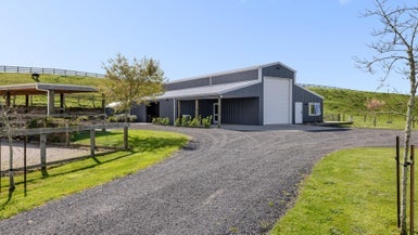 16 Betty May Drive, Pyes Pa, Tauranga