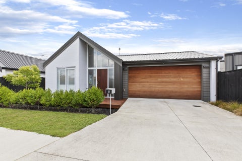 9 Parachute Crescent, Papakura, Papakura