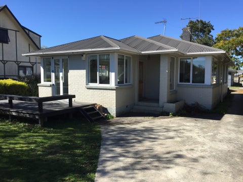 38 Vardon Road, St Andrews, Hamilton