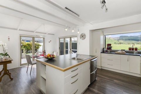 22 Ferndale Drive, Papakura