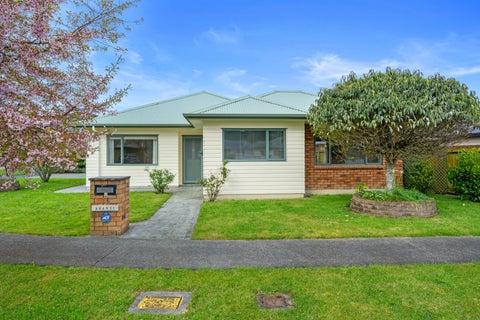10 Woodland Grove, Wainuiomata, Lower Hutt