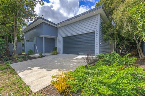 5A Aokautere Drive, Fitzherbert, Palmerston North