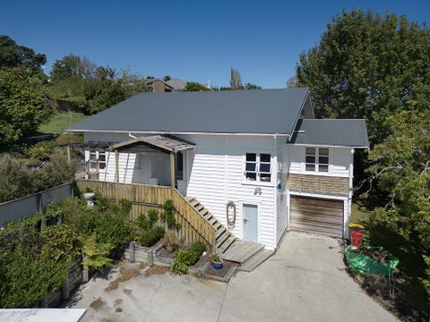 13 Porter Crescent, Helensville, Helensville