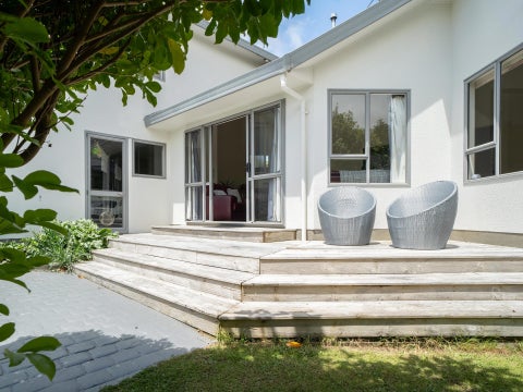 2 Myers Grove, Churton Park, Wellington