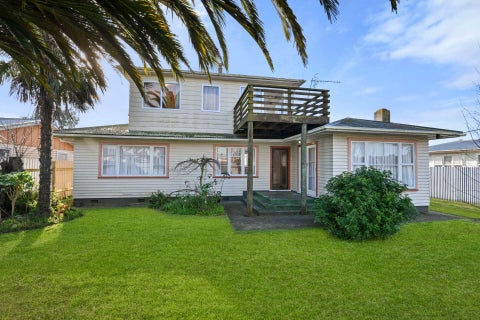 8 Hakiwai Road, Fernhill, Hastings