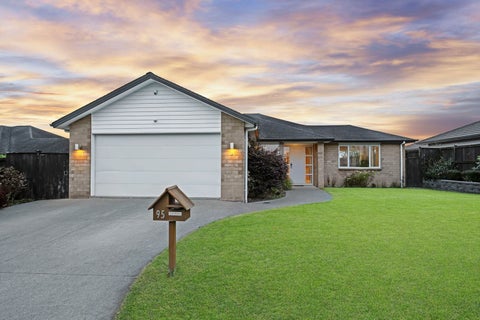 95 Parkhaven Drive , Rosehill, Papakura