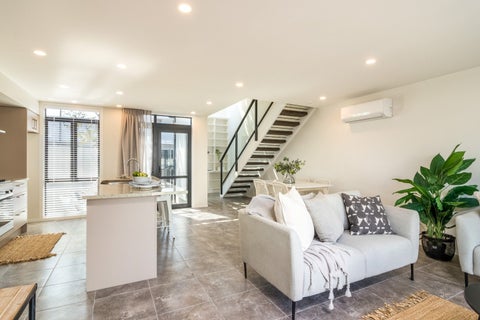 1/140 Office Road, Merivale, Christchurch