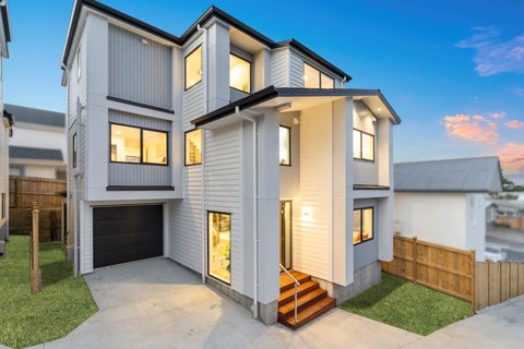 24A Bruce Road, Glenfield, Auckland