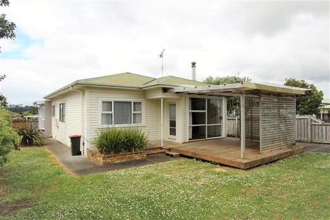 7 School Road, Tuakau