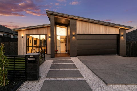 13 Ricketts Road, Wainui, Wainui