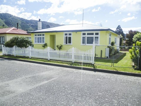 7 Canterbury Street, Picton