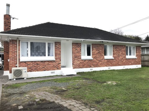 129 Clevedon Road, Papakura, Papakura