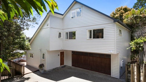 897B East Coast Road, Northcross, Auckland