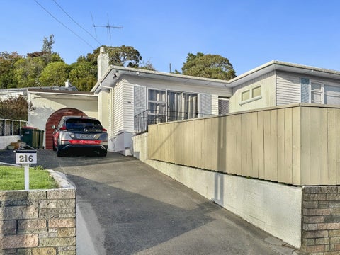 216 Waddington Drive, Naenae, Lower Hutt