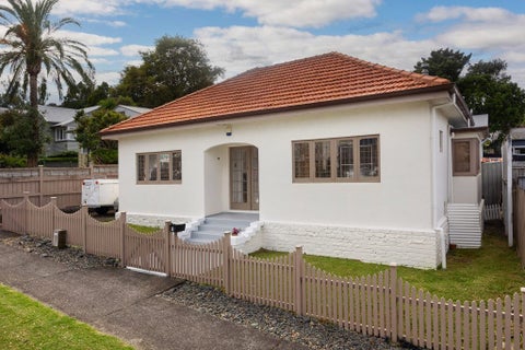 1 Weston Avenue, Mount Albert, Auckland