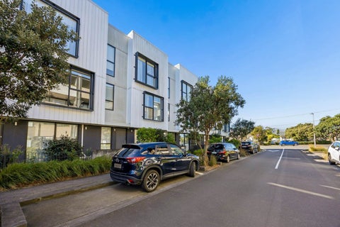 8 Kimiora Street, Three Kings, Auckland