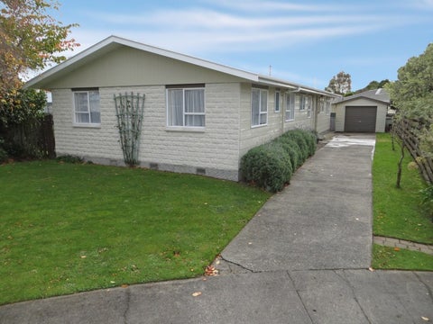 2 Christian Place, Awapuni, Palmerston North