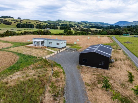 117E Ruakokoputuna Road, Martinborough