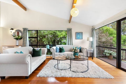2/21 Aorangi Place, Birkenhead, Auckland