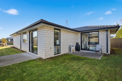 75 Tabraham Crescent, Pyes Pa, Tauranga
