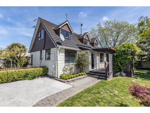 12 Gibbs Drive, Woodend, Woodend