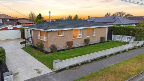 274 Lake Terrace Road, Shirley, Christchurch