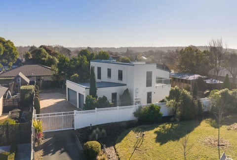 18 Belgrove Place, Parklands, Christchurch