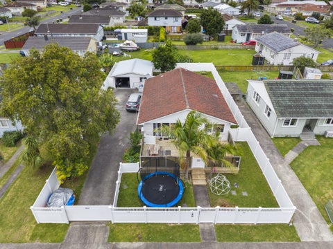 4 Corsair Crescent, Mangere, Auckland