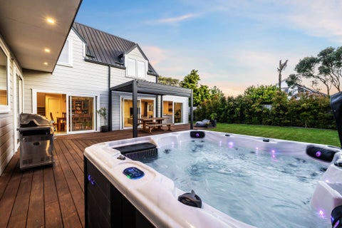 37 Maygrove Drive, Orewa, Orewa
