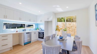 2/18 Ludlow Terrace, Totara Vale, Auckland